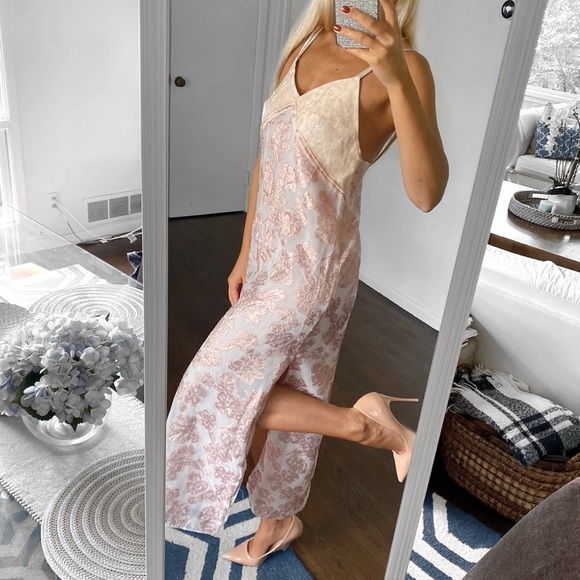 ✨ ZARA BLUSH ROSE GOLD FLORAL MAXI DRESS! - Picture 3 of 16
